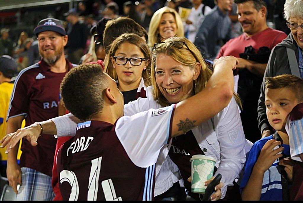 Kortne Ford hugs his mom Laurie